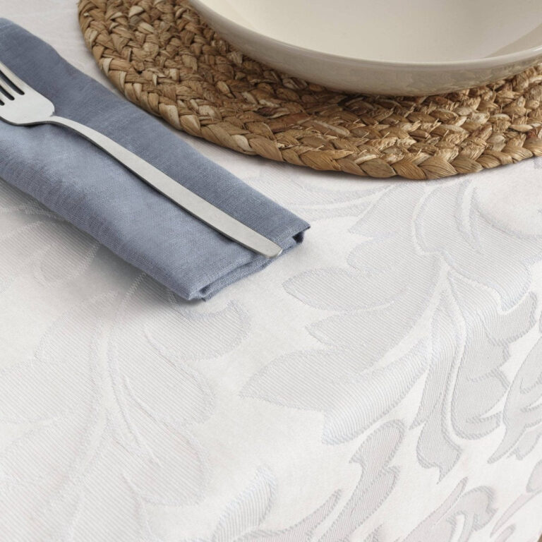 Nappe en jacquard blanc résistant aux taches Acacia 3233
